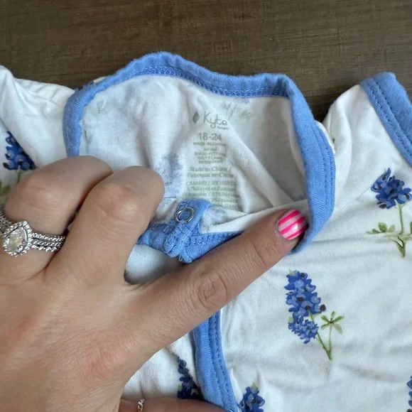 Kyte BABY Blue and White Floral One Piece - Picture 2 of 2